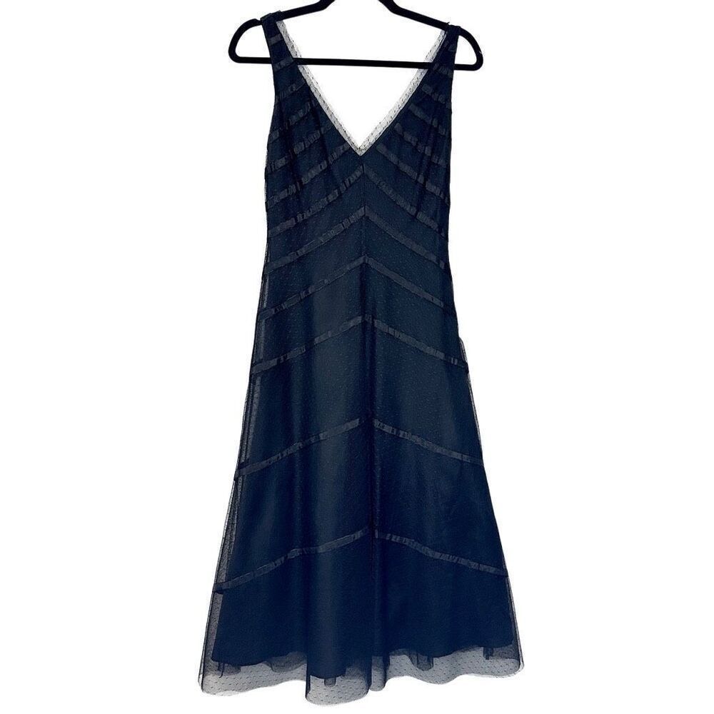Vintage BCBG Maxazria Striped V Neck Sleeveless Flared Black Party Dress Size 4